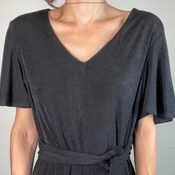 Signature by Robbie Bee missy solid Jumpsuit | Rompers | Size: 12 | Black - Picture 2 of 4